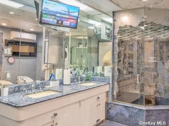 Bathroom, Dual Sink Vanities, Glass Shower, Interior, Recessed Lighting