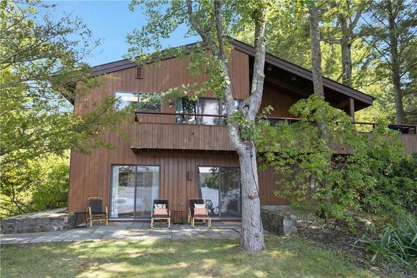 Backyard, Exterior, Facade, Modern