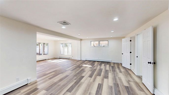 Empty room, Interior, Recessed Lighting, Wood Texture Flooring