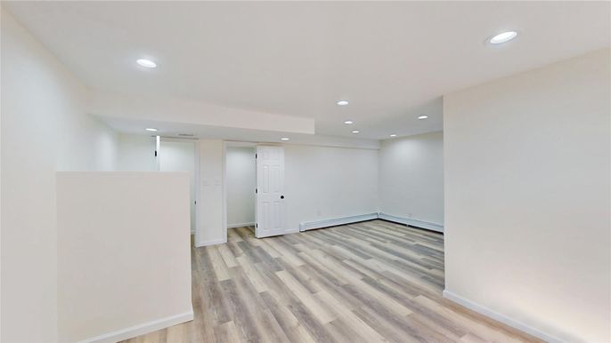 Empty room, Interior, Recessed Lighting, Wood Texture Flooring
