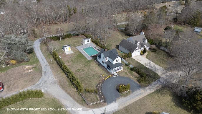 Exterior, Drone