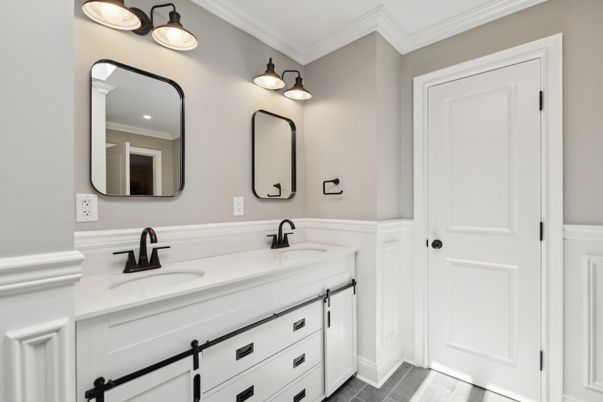 Bathroom, Dual Sink Vanities, Interior