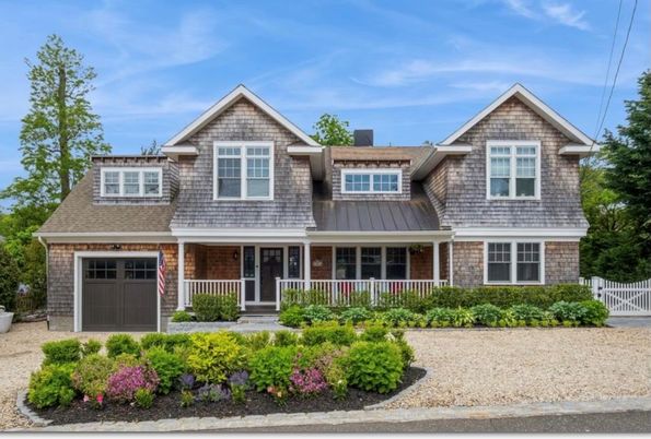 Attached, Exterior, Facade, Brick Facade, Brick Traditional