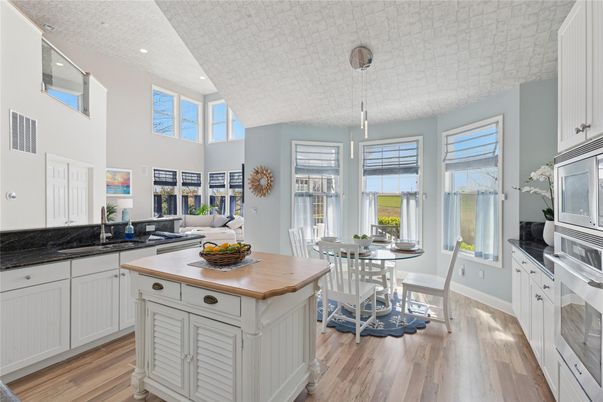 Dining room, Interior, Kitchen, Pendant Lights, Recessed Lighting, Wood Texture Flooring