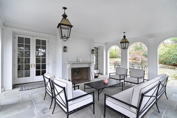 Exterior, Fireplace