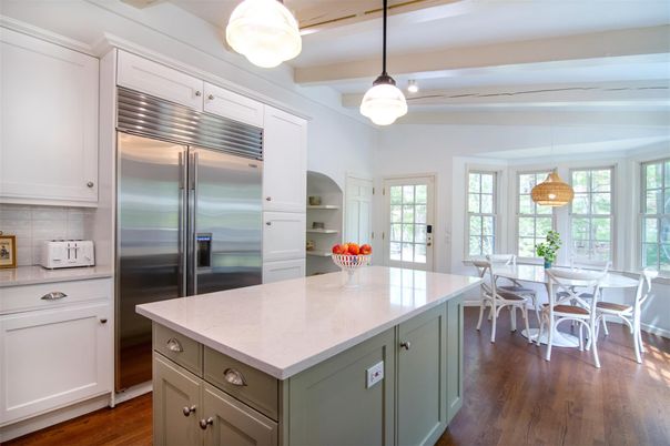 Dining room, Interior, Kitchen, Pendant Lights, Stainless Steel Appliances, Wood Texture Flooring