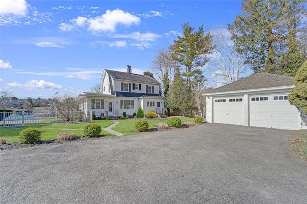 Backyard, Detached Garage, Exterior
