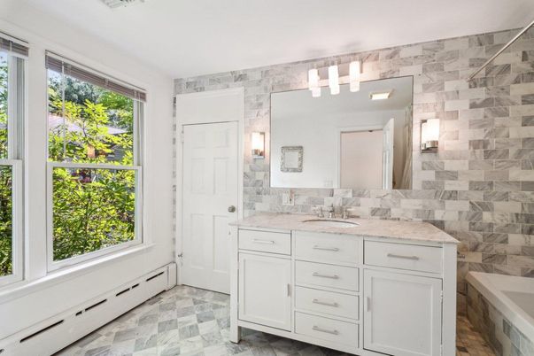 Bathroom, Dual Sink Vanities, Interior