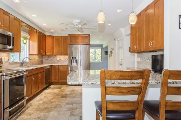 Interior, Kitchen, Pendant Lights, Recessed Lighting, Stainless Steel Appliances