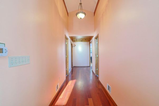Interior, Pendant Lights, Wood Texture Flooring