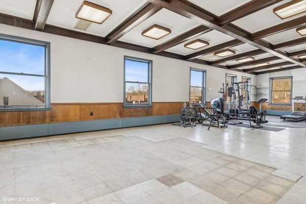 Fitness Equipment, Interior, Wooden Beams