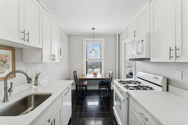 Dining room, Interior, Kitchen, Pendant Lights