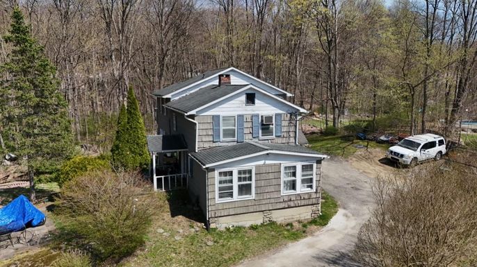 Exterior, Drone