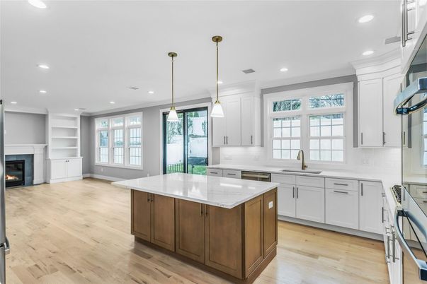 Fireplace, Interior, Kitchen, Pendant Lights, Recessed Lighting, Wood Texture Flooring