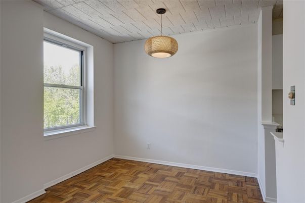 Empty room, Interior, Pendant Lights, Wood Texture Flooring