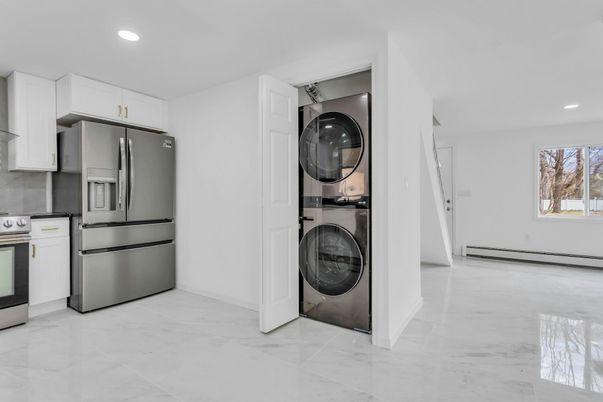 Interior, Kitchen, Marble, Recessed Lighting, Utility Closets, Washer