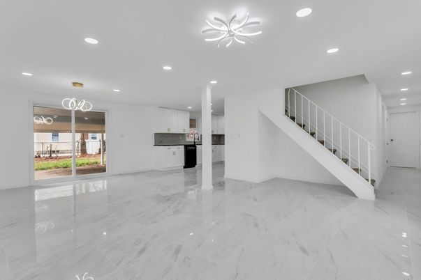 Interior, Kitchen, Marble, Recessed Lighting