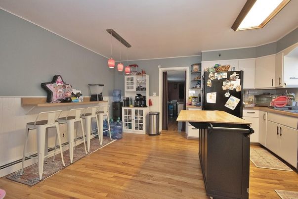 Interior, Kitchen, Pendant Lights, Wood Texture Flooring
