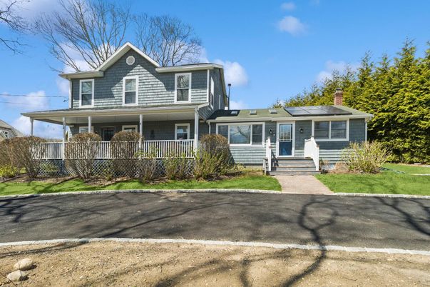 Exterior, Facade, Solar Panels, American Foursquare