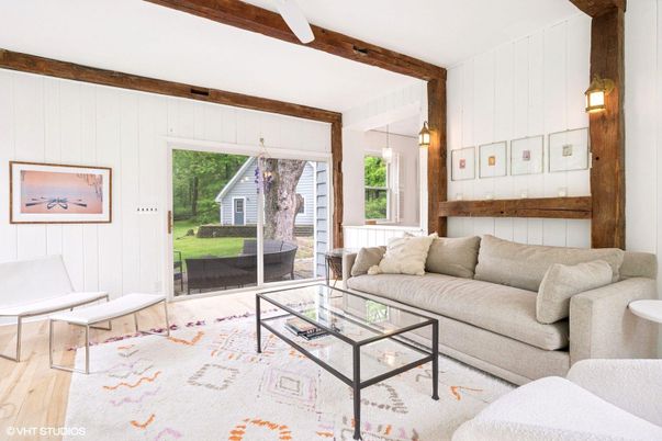 Interior, Living room, Pendant Lights, Wood Texture Flooring