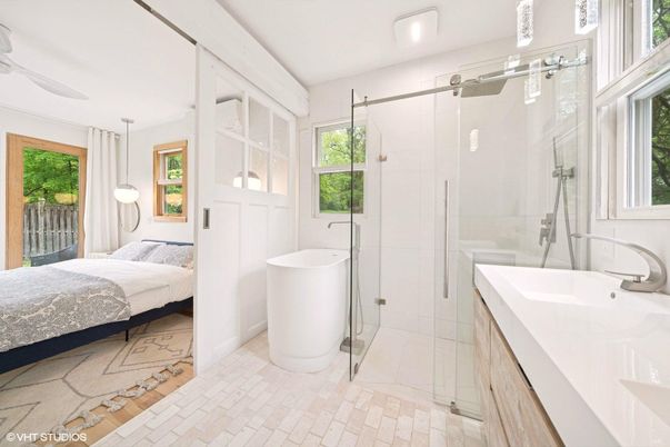 Bathroom, Bedroom, Free Standing Baths, Glass Shower, Interior, Pendant Lights, Recessed Lighting