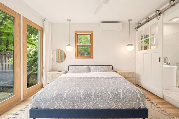 Bedroom, Interior, Pendant Lights, Wood Texture Flooring