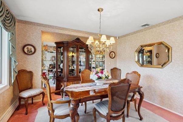 Chandelier, Dining room, Interior