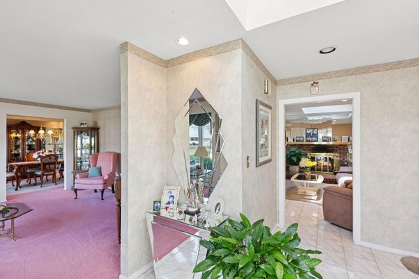 Dining room, Interior, Recessed Lighting