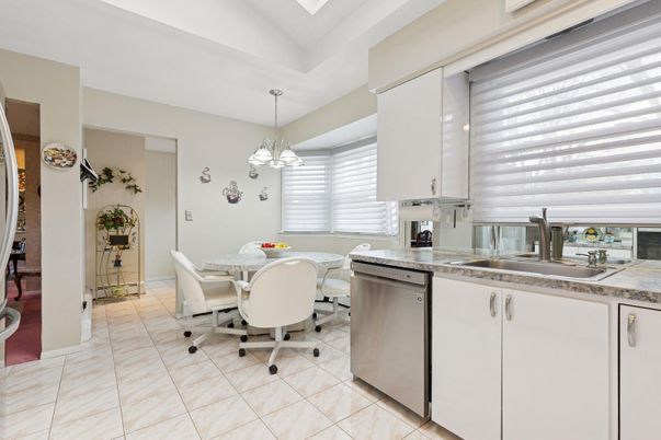 Dining room, Interior, Kitchen, Pendant Lights