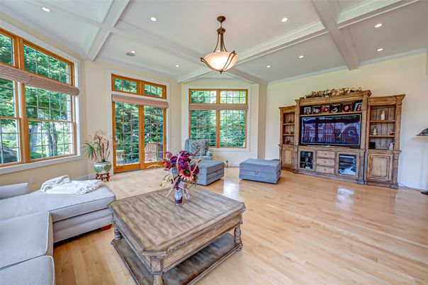 Interior, Living room, Pendant Lights, Recessed Lighting, Wood Texture Flooring