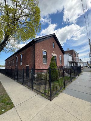 Exterior, Facade, Brick Facade, Rowhouse