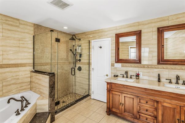 Bathroom, Dual Sink Vanities, Glass Shower, Interior, Recessed Lighting