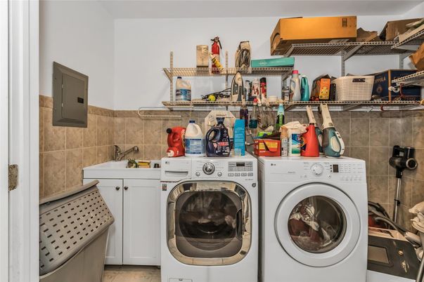 Interior, Utility Closets, Washer