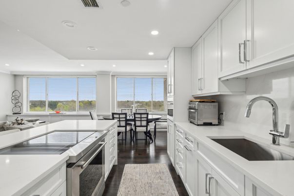 Dining room, Interior, Kitchen, Recessed Lighting, Wood Texture Flooring