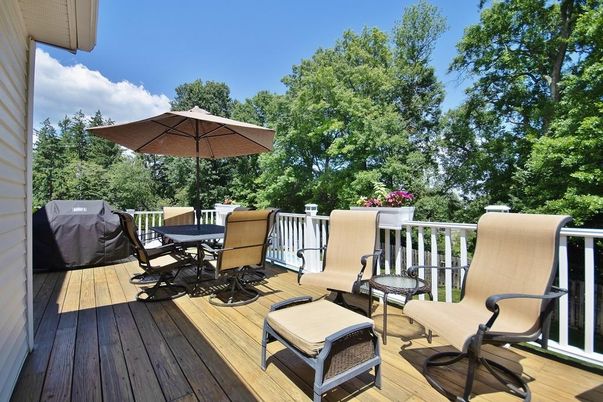 Exterior, Wood Texture Flooring