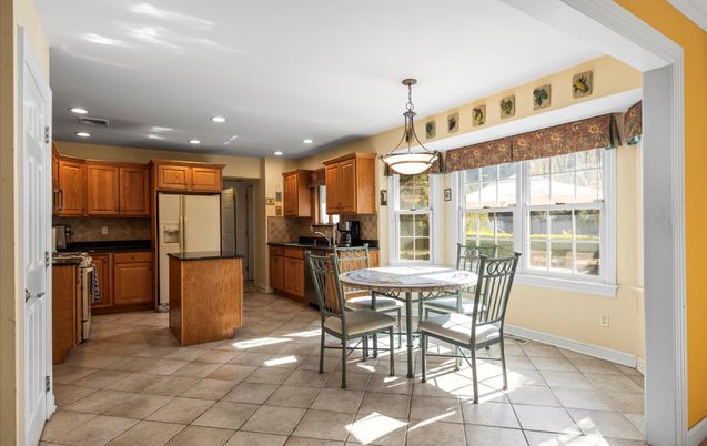 Dining room, Interior, Kitchen, Pendant Lights, Recessed Lighting