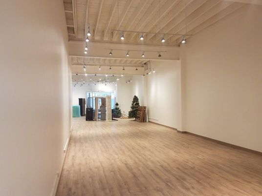 Interior, Pendant Lights, Wood Texture Flooring