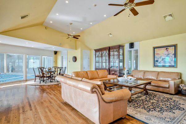 Dining room, Interior, Living room, Recessed Lighting, Wood Texture Flooring