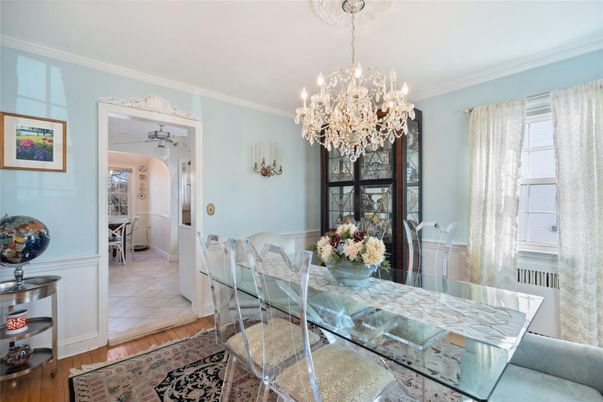 Chandelier, Dining room, Interior
