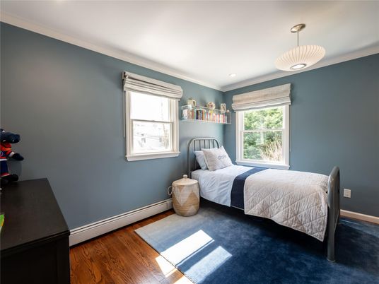 Bedroom, Interior, Pendant Lights, Wood Texture Flooring