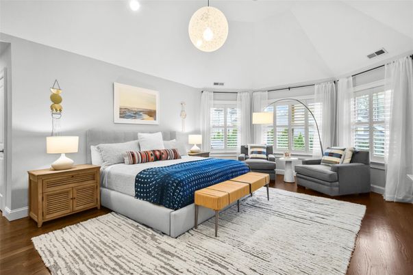 Bedroom, Interior, Pendant Lights, Recessed Lighting, Wood Texture Flooring