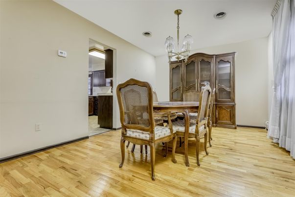 Chandelier, Dining room, Interior, Kitchen, Wood Texture Flooring