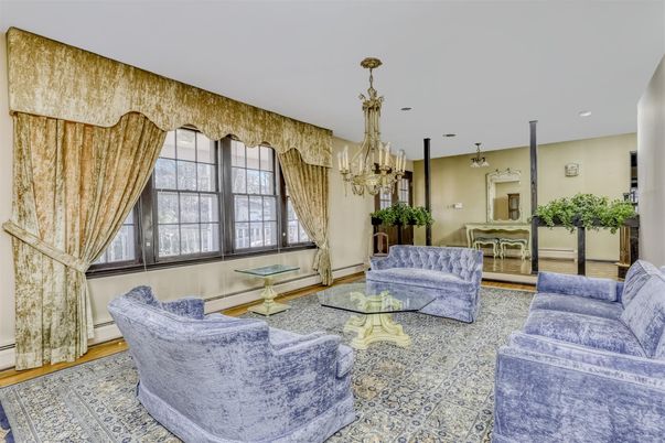 Chandelier, Dining room, Interior, Living room, Recessed Lighting, Wood Texture Flooring