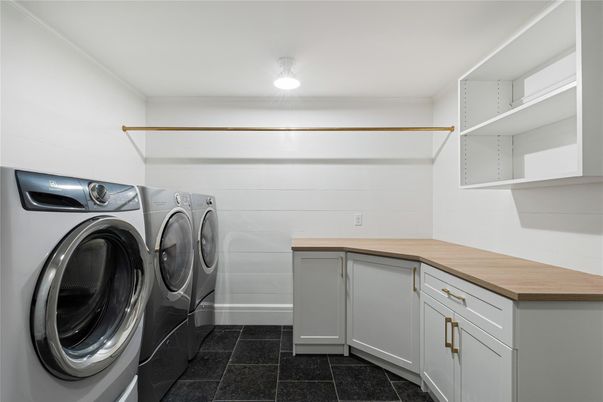 Interior, Washer