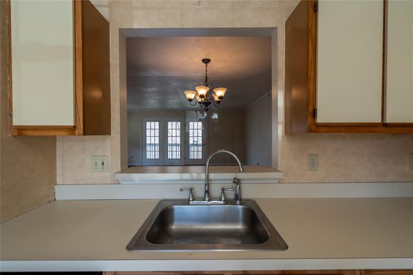 Chandelier, Interior, Kitchen