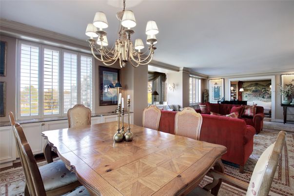 Chandelier, Dining room, Interior, Living room
