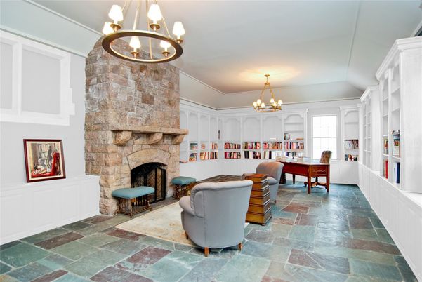Chandelier, Fireplace, Interior, Pendant Lights