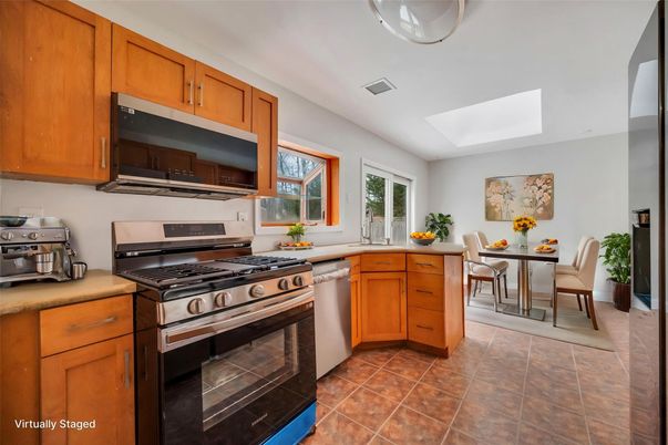 Dining room, Interior, Kitchen, Stainless Steel Appliances