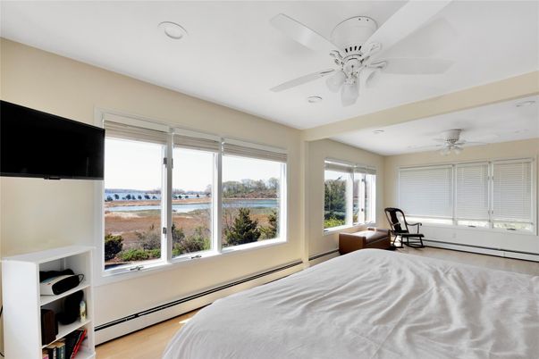 Bedroom, Interior, Water, Wood Texture Flooring