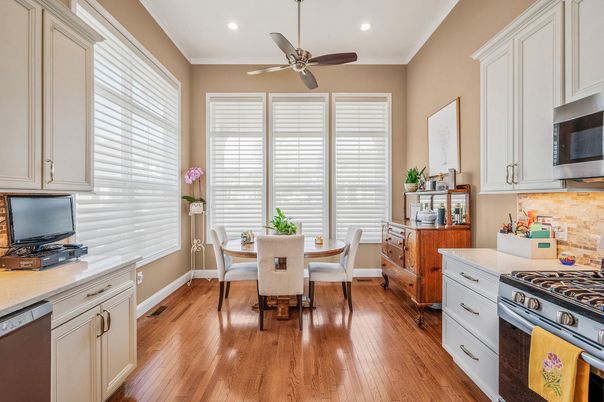 Dining room, Interior, Kitchen, Recessed Lighting, Wood Texture Flooring